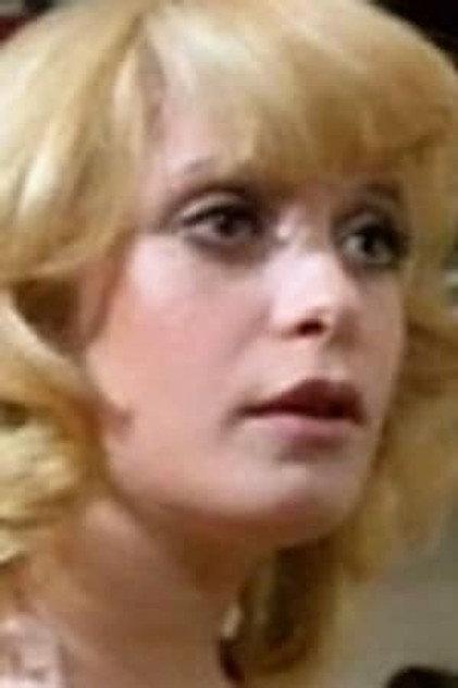 Carole Gire - Actor Profile Photo