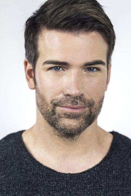 Adam Cardon - Actor Profile Photo