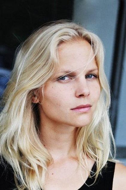 Sinja Dieks - Actor Profile Photo