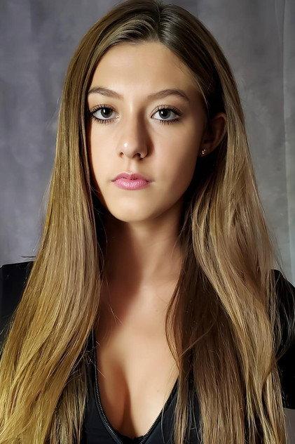 Alexis Arnold - Actor Profile Photo