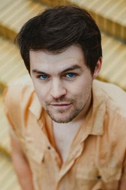 Lion Leuker - Actor Profile Photo