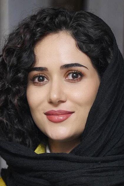 Parinaz Izadyar - Actor Profile Photo