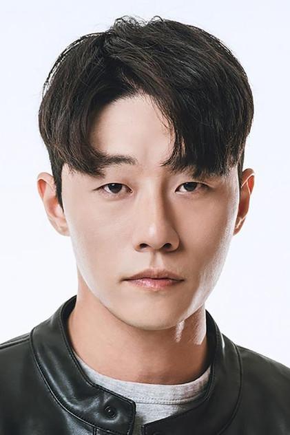 Lee Shin-ki - Actor Profile Photo