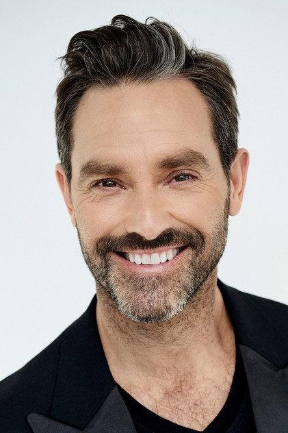 Guillaume Lemay-Thivierge - Actor Profile Photo