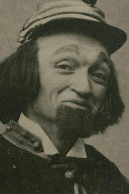 Gus Leonard - Actor Profile Photo