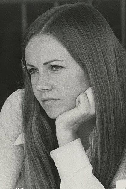 Dianne Hull - Actor Profile Photo