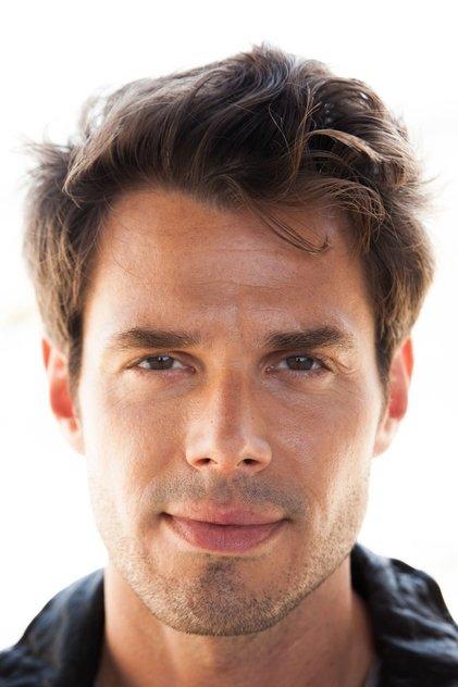 Josh Casaubon - Actor Profile Photo