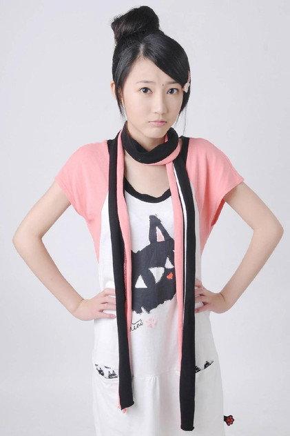 Mo Shi-ni - Actor Profile Photo
