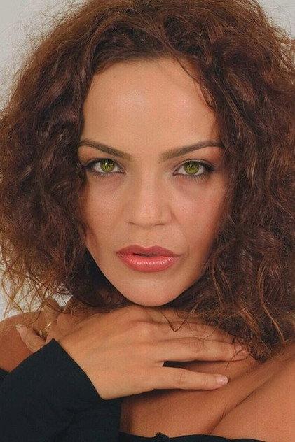 Noufissa Benchehida - Actor Profile Photo