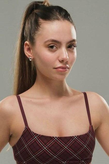 Tuana Naz Tiryaki - Actor Profile Photo