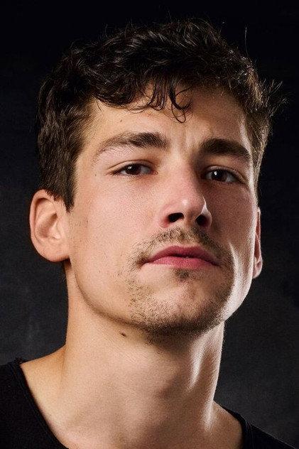 Max Gehrlinger - Actor Profile Photo