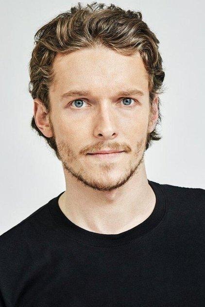 Jacob Collins-Levy - Actor Profile Photo