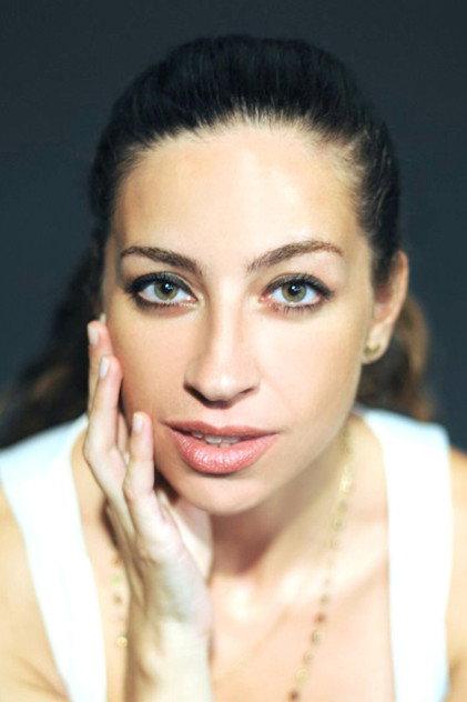 Synthia Batsi - Actor Profile Photo
