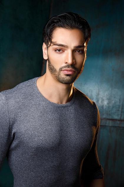 Sia Zami - Actor Profile Photo