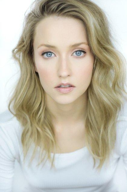 Emily Tennant - Actor Profile Photo