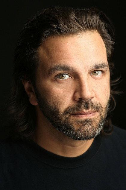 Juan Martín Gravina - Actor Profile Photo