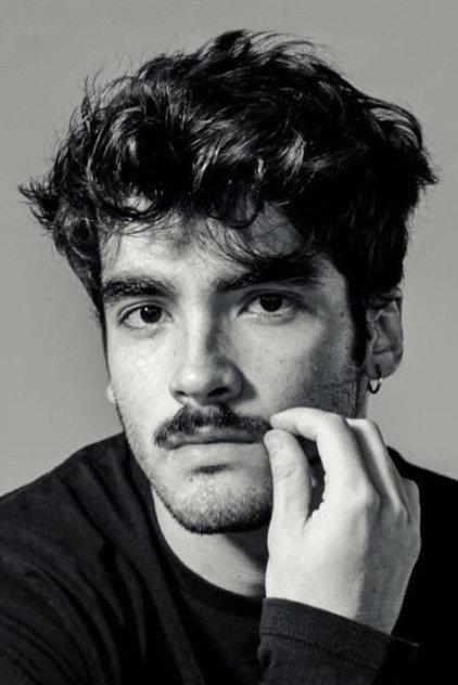 José Victor Pires - Actor Profile Photo