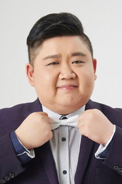 Zhang Yiqian - Actor Profile Photo