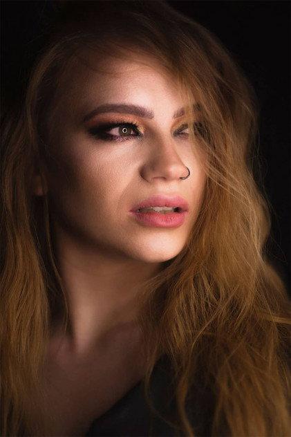 Anna Frost - Actor Profile Photo