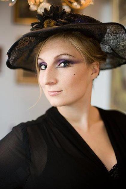 Agata Sasinowska - Actor Profile Photo