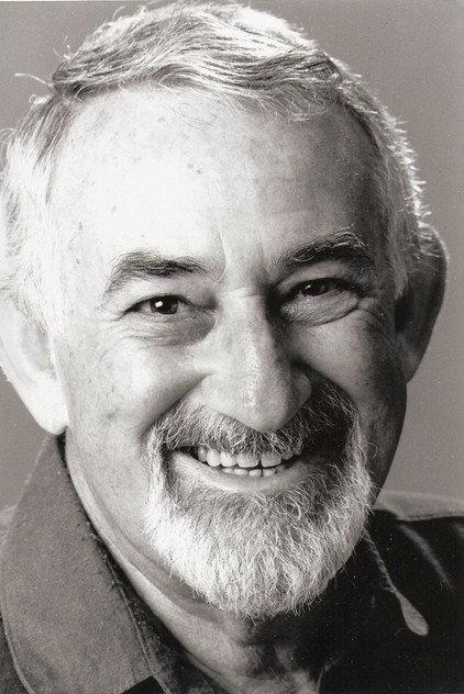 Avner Hizkiyahu - Actor Profile Photo