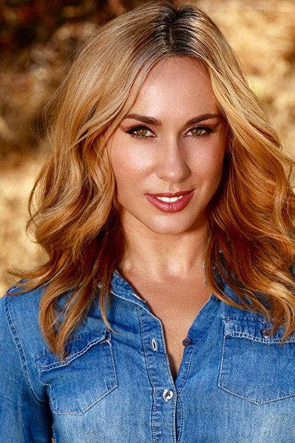 Johanna Rae - Actor Profile Photo