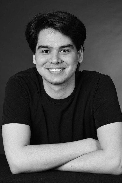 Hugo Montes de Oca - Actor Profile Photo