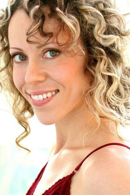Rebecca Reichert - Actor Profile Photo