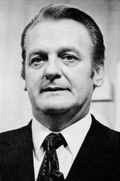 Eduard Bindas - Actor Profile Photo