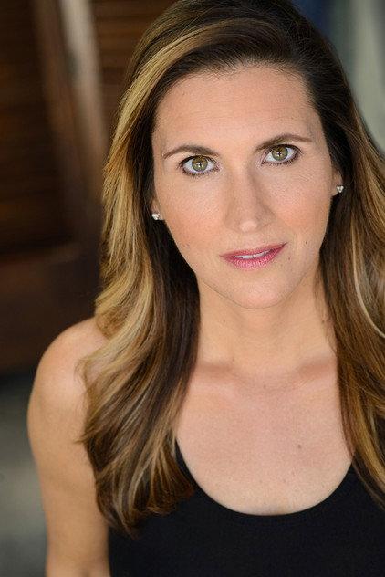 Gina Juliet - Actor Profile Photo