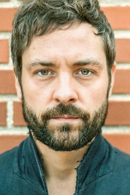 Iñaki Font - Actor Profile Photo