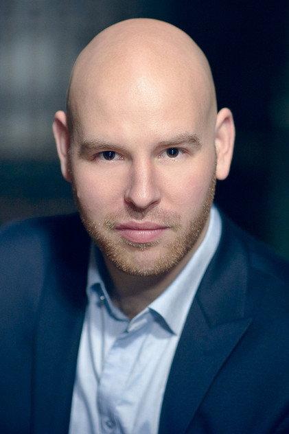 Derek Welton - Actor Profile Photo