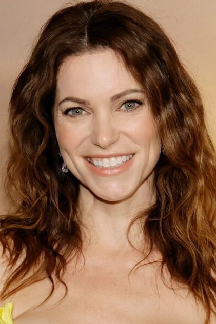 Courtney Henggeler - Actor Profile Photo