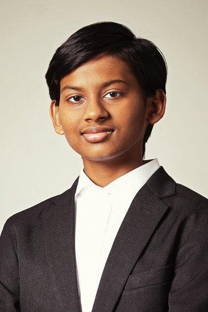 Roni Akurati - Actor Profile Photo