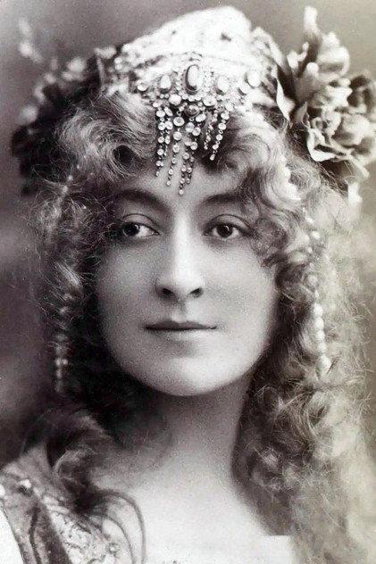 Cécile Sorel - Actor Profile Photo