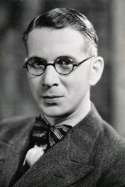 Henry Hall - Actor Profile Photo
