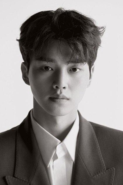 Song Kang - Actor Profile Photo