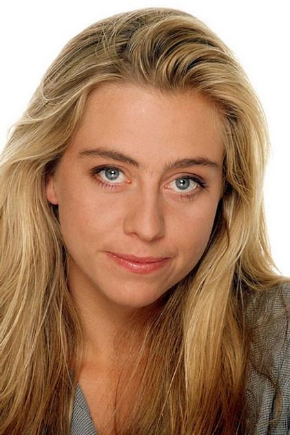 Sophie Dix - Actor Profile Photo