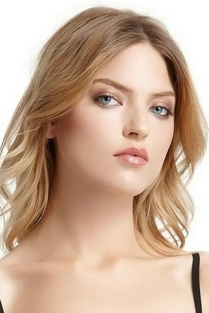 Martha Hunt - Actor Profile Photo