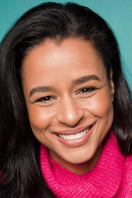 Sarah Cooper - Actor Profile Photo