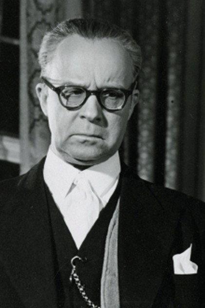 Olav Riégo - Actor Profile Photo