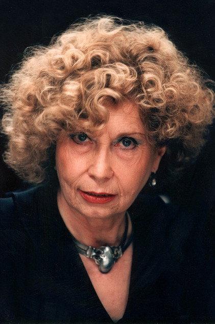 Éva Schubert - Actor Profile Photo
