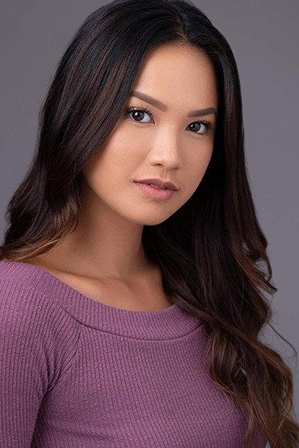 Taiana Tully - Actor Profile Photo