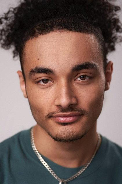 Loui Taylor - Actor Profile Photo