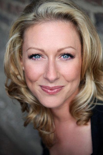 Faye Tozer - Actor Profile Photo