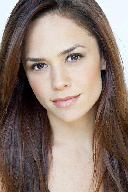 Kelly Albanese - Actor Profile Photo