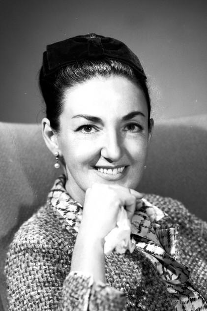 Yvette Brind'amour - Actor Profile Photo