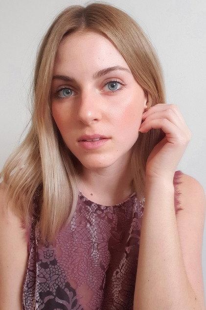 Nina Knob - Actor Profile Photo