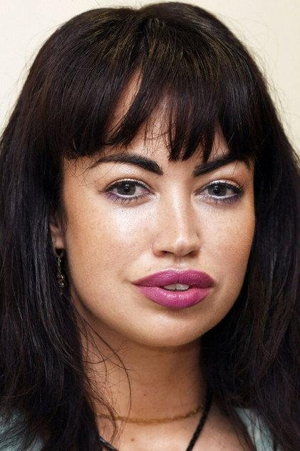 Aura Dione - Actor Profile Photo