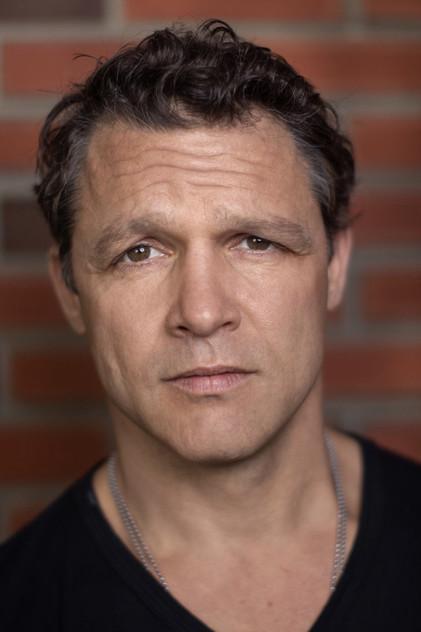 Anthony Molinari - Actor Profile Photo